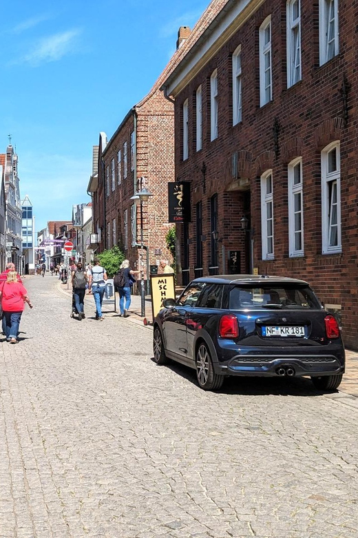 Husum: Romantic Old Town and Harbour Self-guided Tour - Key Stops on the Route