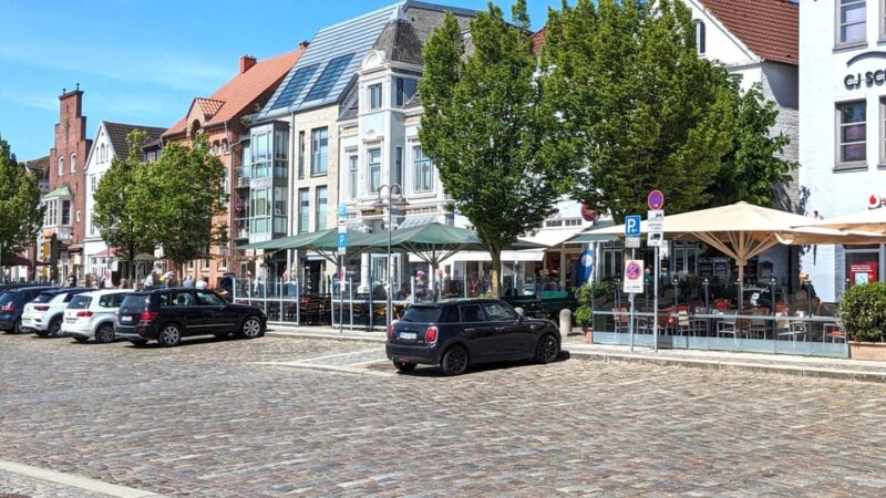 Husum: Romantic Old Town and Harbour Self-guided Tour - Tour Accessibility and Requirements
