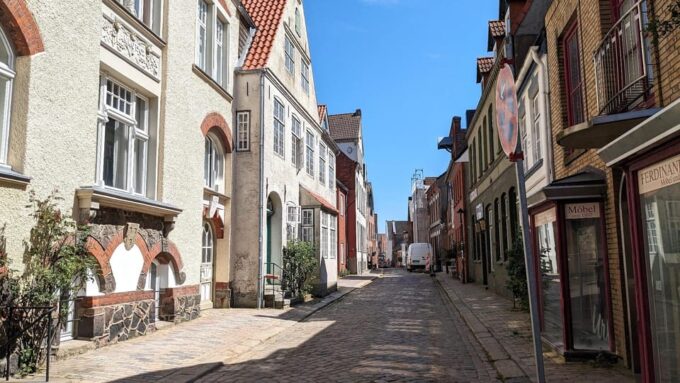 Husum: Romantic Old Town and Harbour Self-guided Tour - Indulging in Local Delicacies