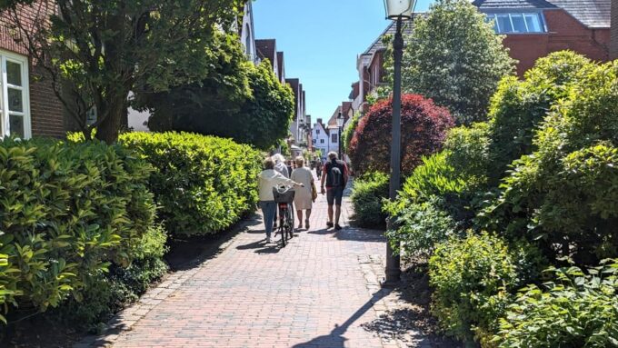 Husum: Romantic Old Town and Harbour Self-guided Tour - Customer Feedback and Ratings