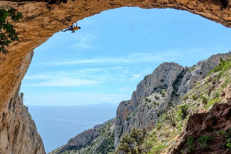 Hvar: Rock Climbing Experience with a World-class Coach - The Sum Up