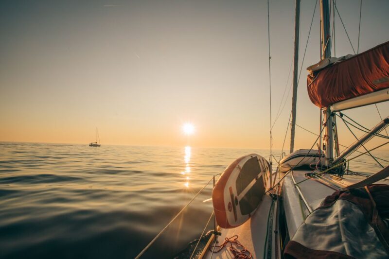 Hvar: Romantic Sunset Sailing Experience On A Comfort Yacht - Key Points
