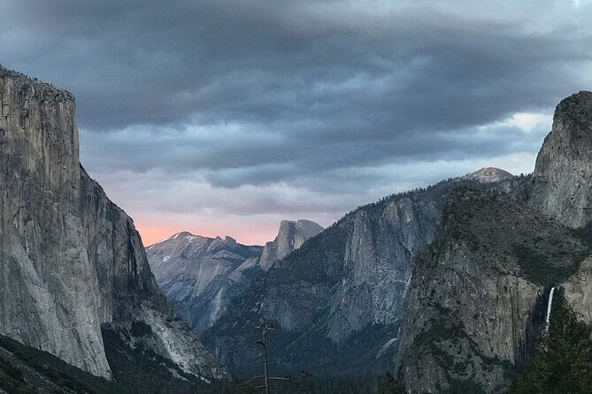 Hwy 140 Route Glacier Point and Yosemite Valley Small Group Tour - Why This Tour Works Well