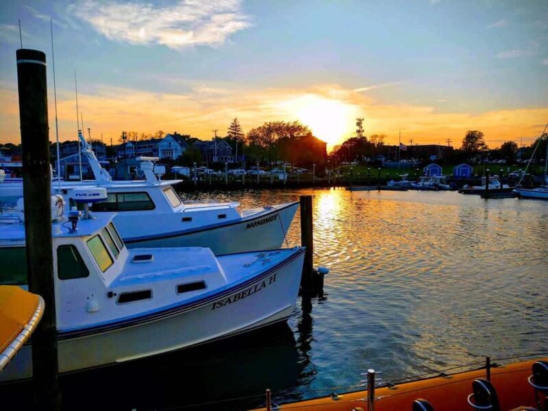 Hyannis: Live Music Sunset Cruise in Hyannis Harbor - Key Points