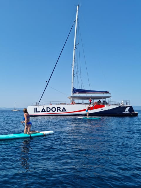 Hyères: Dinner Cruise on a Beautiful Catamaran at Bregançon - Key Points