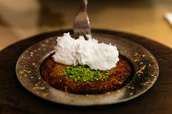 I Eat Istanbul - Europe and Asia in Same Day - Meeting and End Points