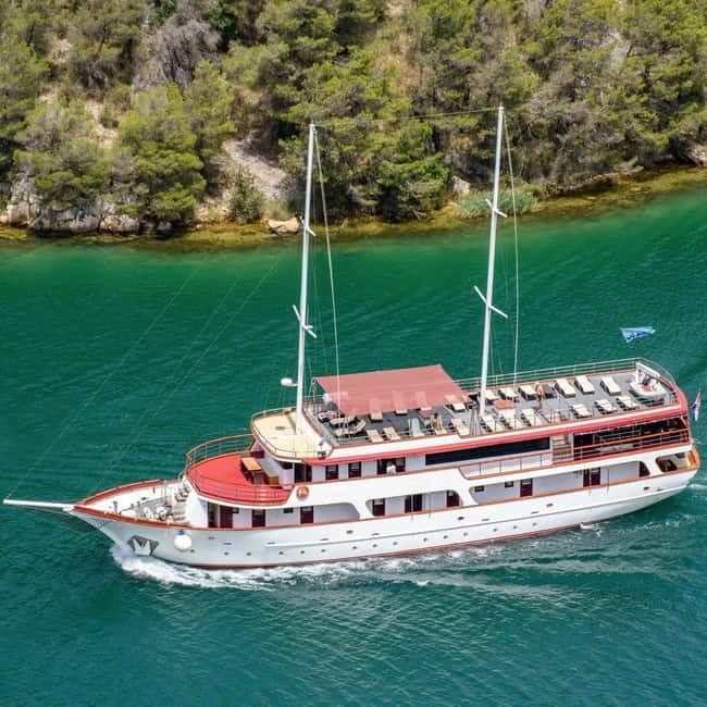 ibenik or Zadar: Krka falls, olive mill, oil & wine tasting - Key Points