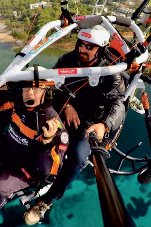 Ibiza: 25min Motorized Paragliding Flight - Photographic Memento