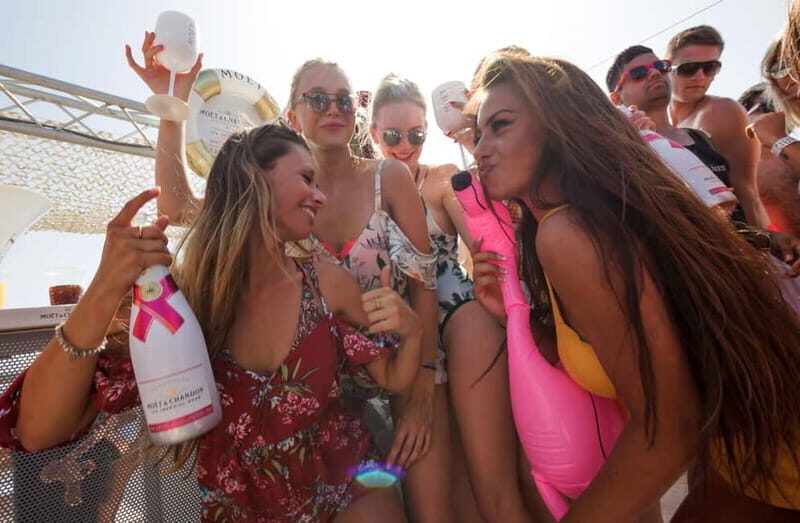 Ibiza: Bottomless Brunch at Ibiza Boat Club with Drinks & DJ - Who Should Consider This Experience?