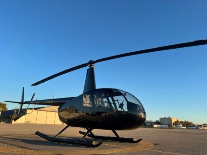 Ibiza: Breathtaking Helicopter Flight Es Vedra/Formentera - Unique Mediterranean Adventure