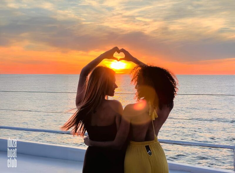 Ibiza: Full-Day Formentera Cruise at Ibiza Boat Club - Key Points