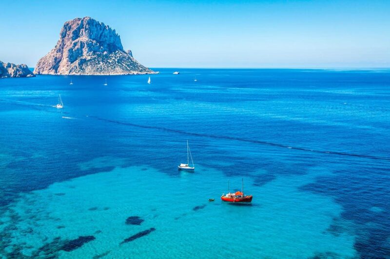 Ibiza: Private SpeedBoat to Es Vedra & Atlantis + Snorkel - Meeting Point and Check-in