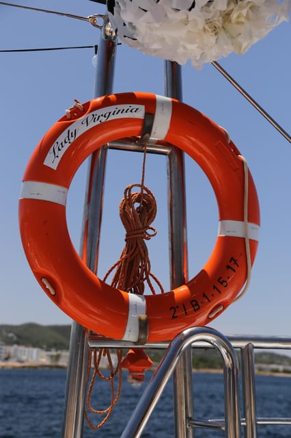 Ibiza: Scenic Sunset Cruise With Tapas and Drinks - Key Points