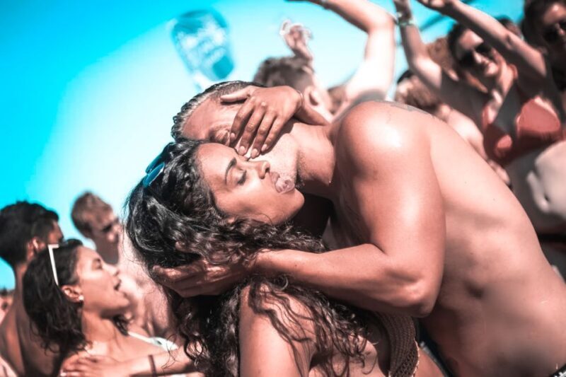 Ibiza: Sunset Boat Party at Ibiza Boat Club with Open Bar - FAQ