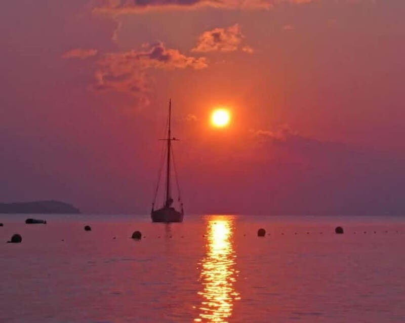 Ibiza: Sunset Private Sailboat with Tapas & Premim Open Bar - Key Points
