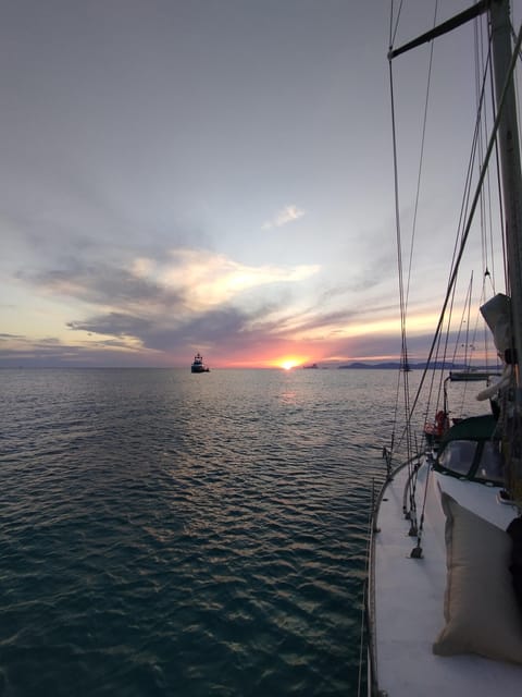 Ibiza: Sunset Sailing Tour With Wine - About Bora Sailing