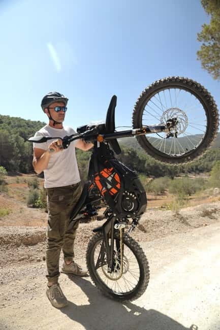Ibiza: Tour con moto cross eléctrica Surron - Key Points