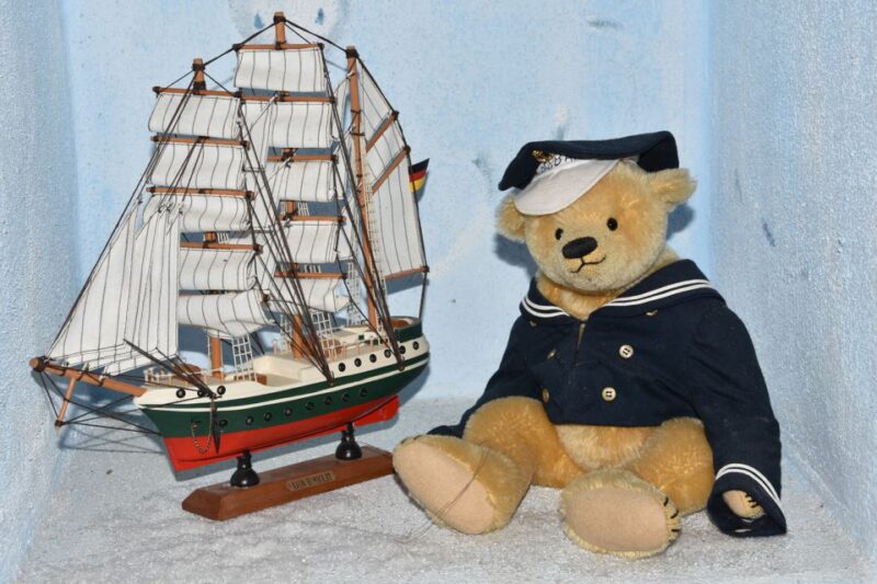 Icod De Los Vinos: Artlandya Doll World Entry Ticket & Tour - Directions and Accessibility