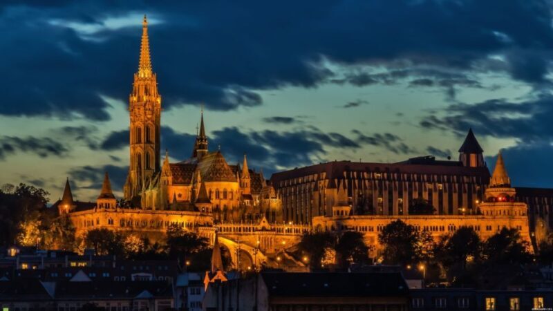 Iconic Budapest tour with Classic Russian Jeep and G-Wagon - FAQs