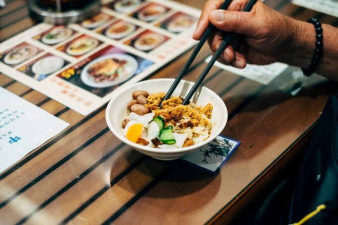 Iconic Food Tour: Local Street Food, Drinks & Sites - Starting Location and Ending Location