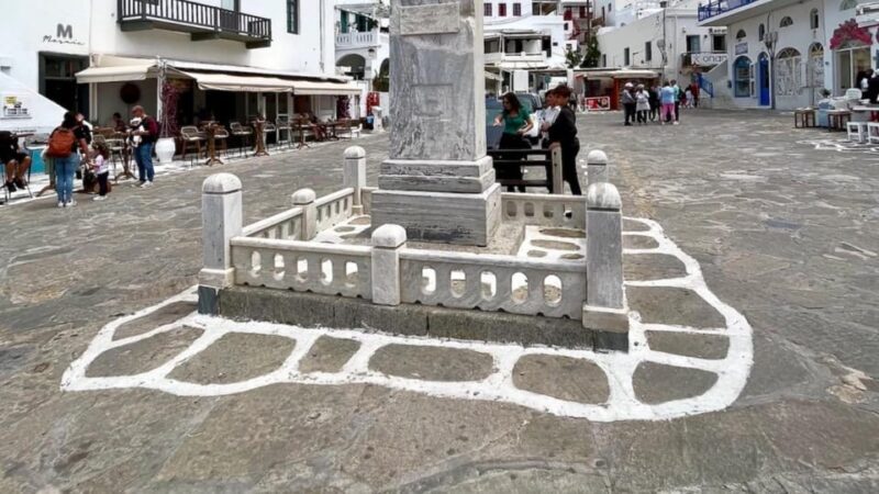 Iconic Mykonos: A Guided Walking Tour of Highlights - Discovering Mykonos: A Guided Walking Tour of Highlights