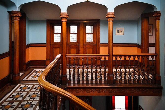 Iconic Shore Excursion: Iconic Larnach Castle Tour - Authenticity and Local Flavor