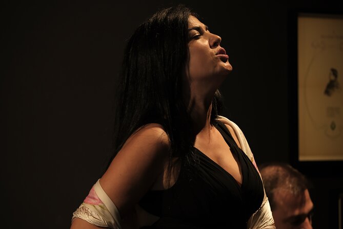 Ideal Fado Club - Host Responses