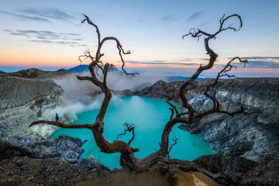 Ijen Adventure : Ijen Crater Blue Fired Sunrise Hike - Key Points