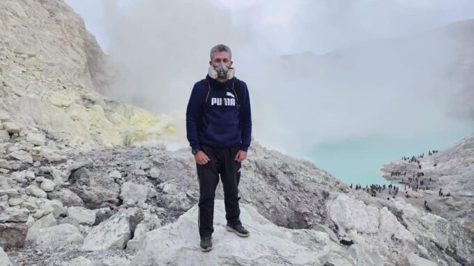 IJEN CRATER SUNRISE & BLUE FLAME TOUR - Transportation and Travel