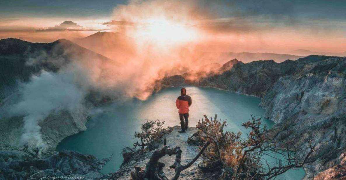 Ijen Crater Trekking Tour From Bali or Banyuwangi - Witnessing the Blue Flames