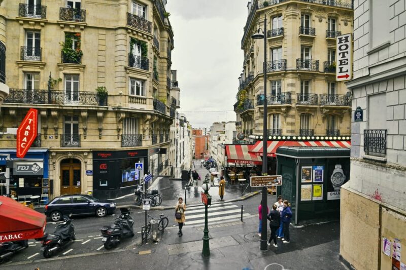 Île De La Cité: a Private Tour of Paris' Most Famous Monuments - Conciergerie: Unveiling the Rich History