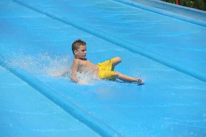 Illa Fantasia Water and Theme Park Tickets - Park Experience and Amenities