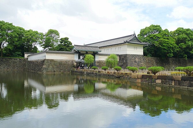 Imperial Palace East Garden and Heritage of Edo Castle Tour - Meeting and End Points