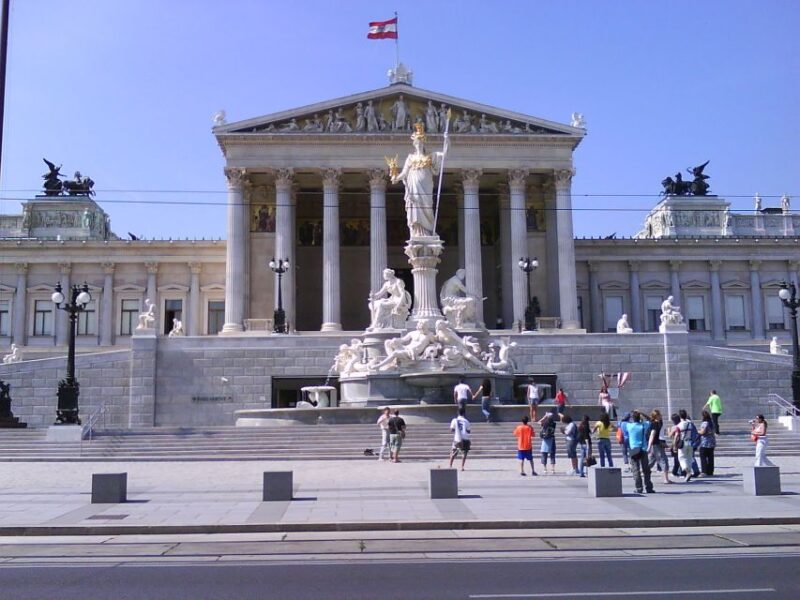 Imperial Vienna: Full-Day Tour From Budapest - Itinerary Highlights