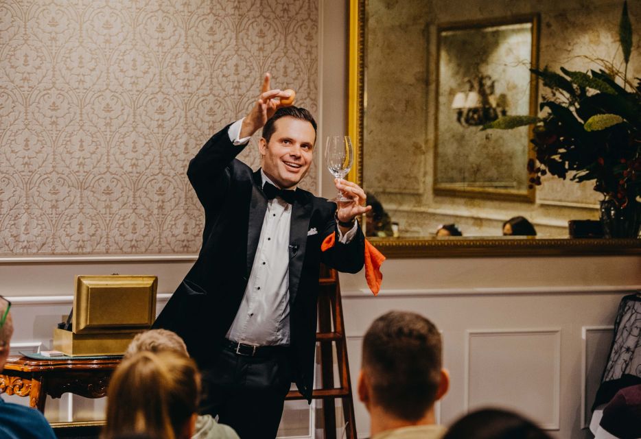 Impossible Occurrences - Melbourne Magic Show - Magician Luke Hocking