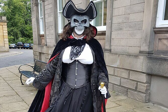 In and Out the Dusty Closes - Key Points