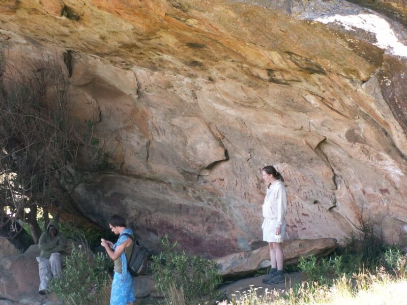 In the Footsteps of the Bushmen Guided Day Hike to Rock Art - Bushman Rock Art Significance