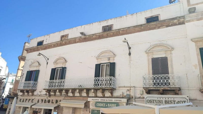 In the white of Ostuni - Comparing Similar Experiences