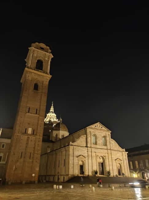 In Turin a walking tour between art and wine tasting - Key Points  