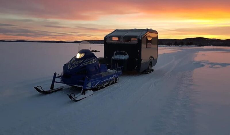 Inari: Overnight Aurora Hunt in Mobile Cabin on Lake Inari - An In-Depth Look at the Experience