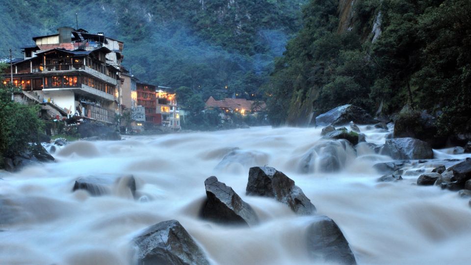 Inca Jungle Trek 4 Days 3 Nights - Day 1: Cusco to Santa Maria