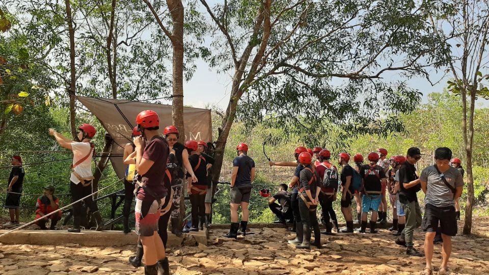 Incredibly Jomblang Cave and Timang Beach Tour - Visiting the Food Market