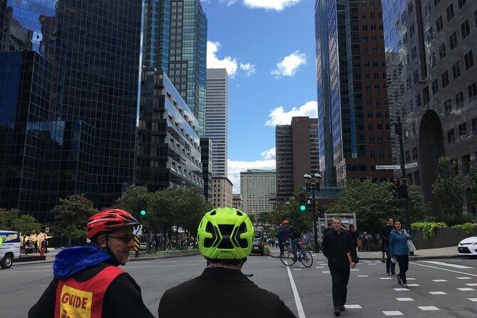 Independent Tour of Montreal by Bike - Exploring Montreal on Two Wheels: An In-Depth Review
