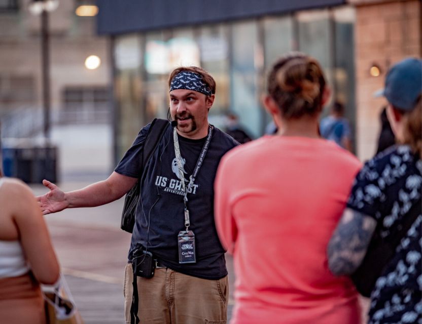 Indianapolis: Crossroads Ghosts Haunted Walking Tour - Guided Tour With Seasoned Experts