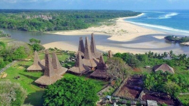 Individual Route Sumba - Private Driver - Free WI-FI - Tour Logistics and Requirements