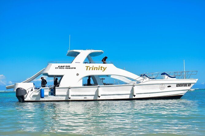 Infinity party boat in Punta Cana - FAQs