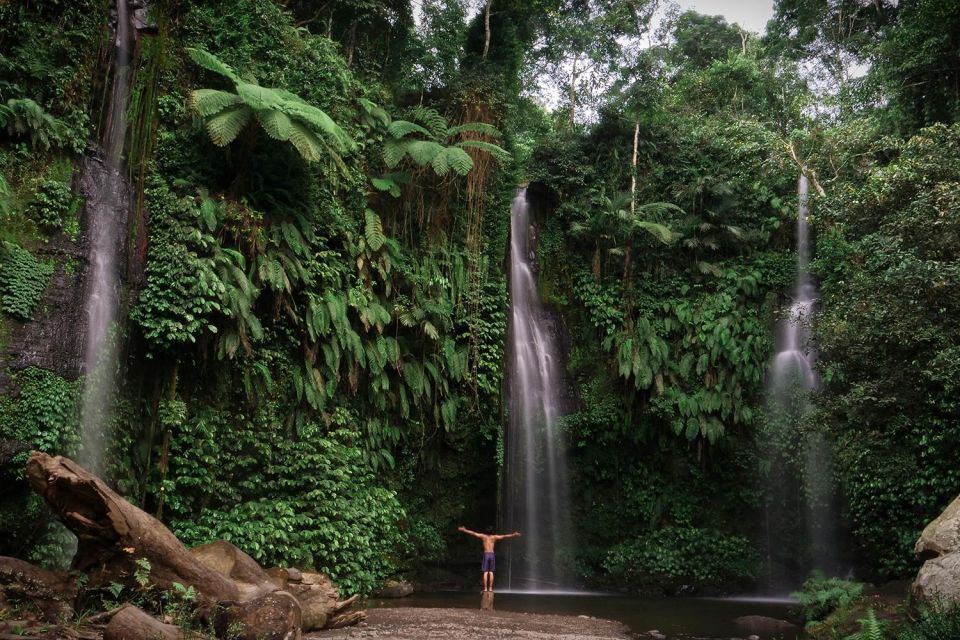 Inland Waterfalls - Exploring Benang Kelambu