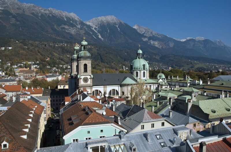 Innsbruck: Express Walk With a Local in 60 Minutes - Booking and Payment Options