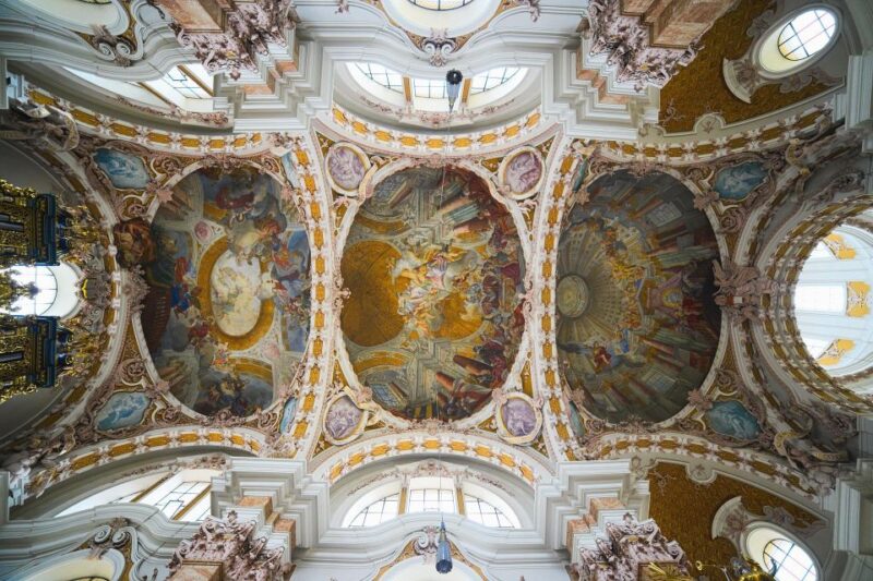 Innsbruck: Private History Tour With a Local Expert - Personalized Itinerary Benefits