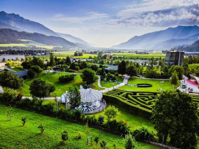 Innsbruck Swarovski Crystal Worlds Ticket and Transfer - Visitor Experiences